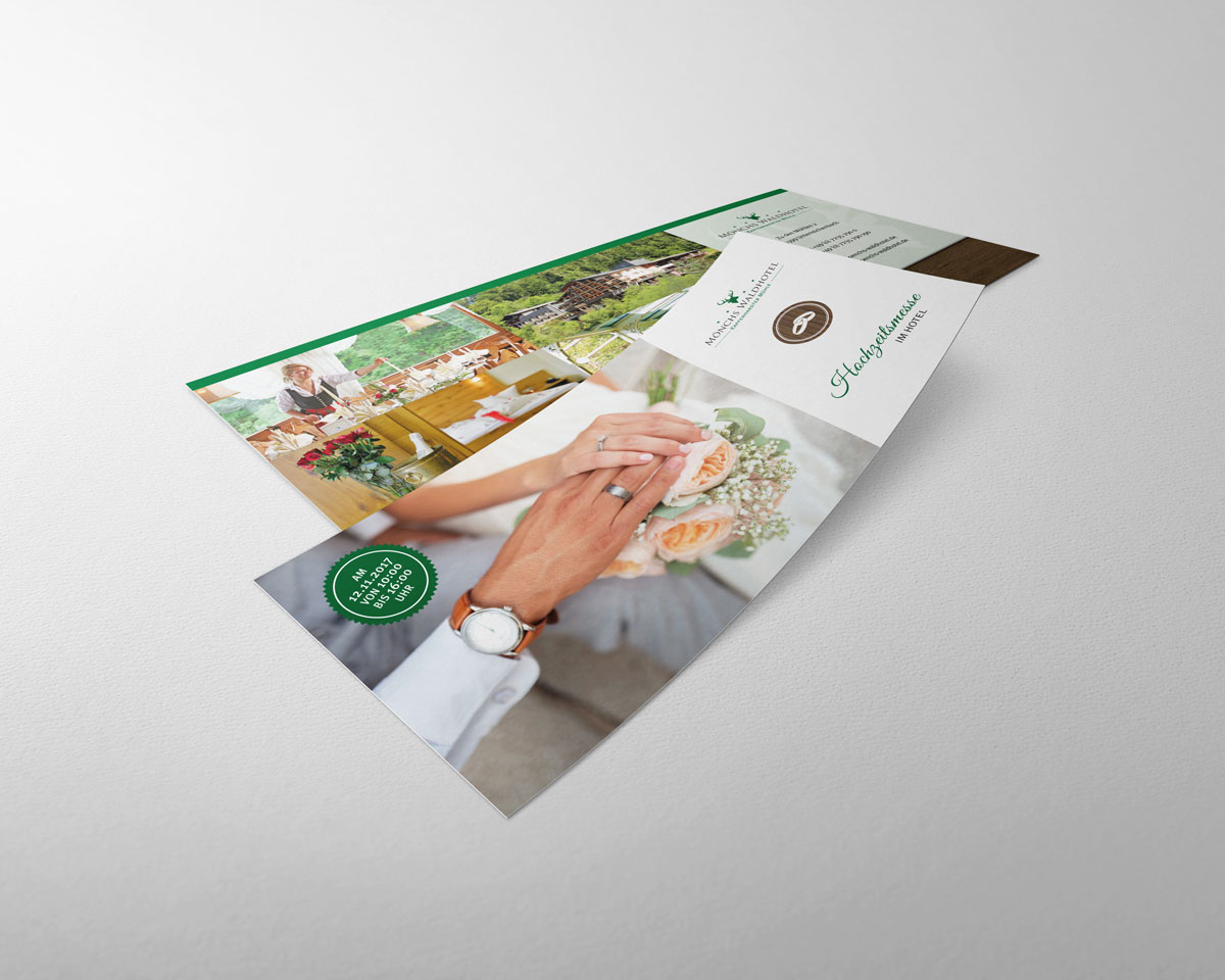 Ansicht auf einen Hochzeitsflyer des Mönchs Waldhotels